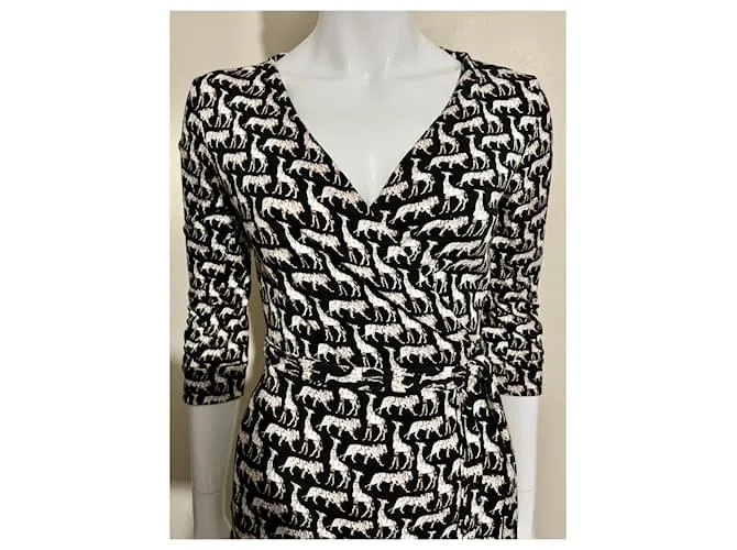 Diane Von Furstenberg DvF New Julian Two vestido cruzado de seda estampado África Castaño Negro Beige 