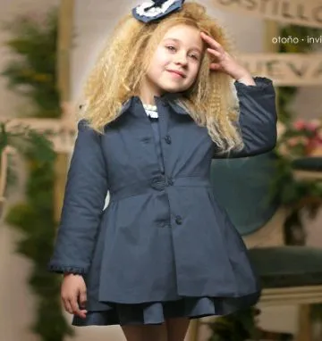 Gabardina de niña marca Foque. Monisima. O-Invierno