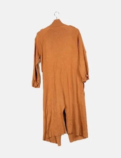 Mango Trench de punto marrón
